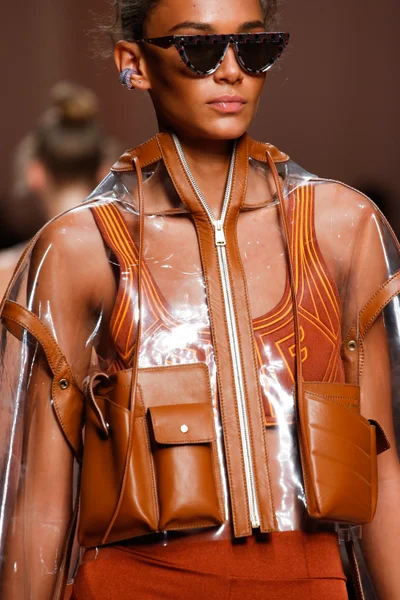 Look 21